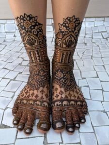 Full Leg Bridal Mahendi Designs by pooja chavda mehendi art